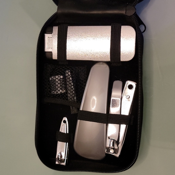 Micro touch grooming tool kit. - Picture 4 of 4